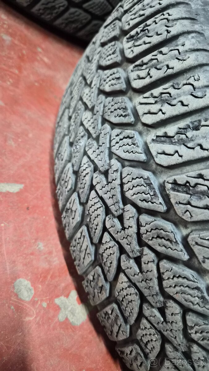 PREDÁM zimné pneumatiky na plechových diskoch - 3