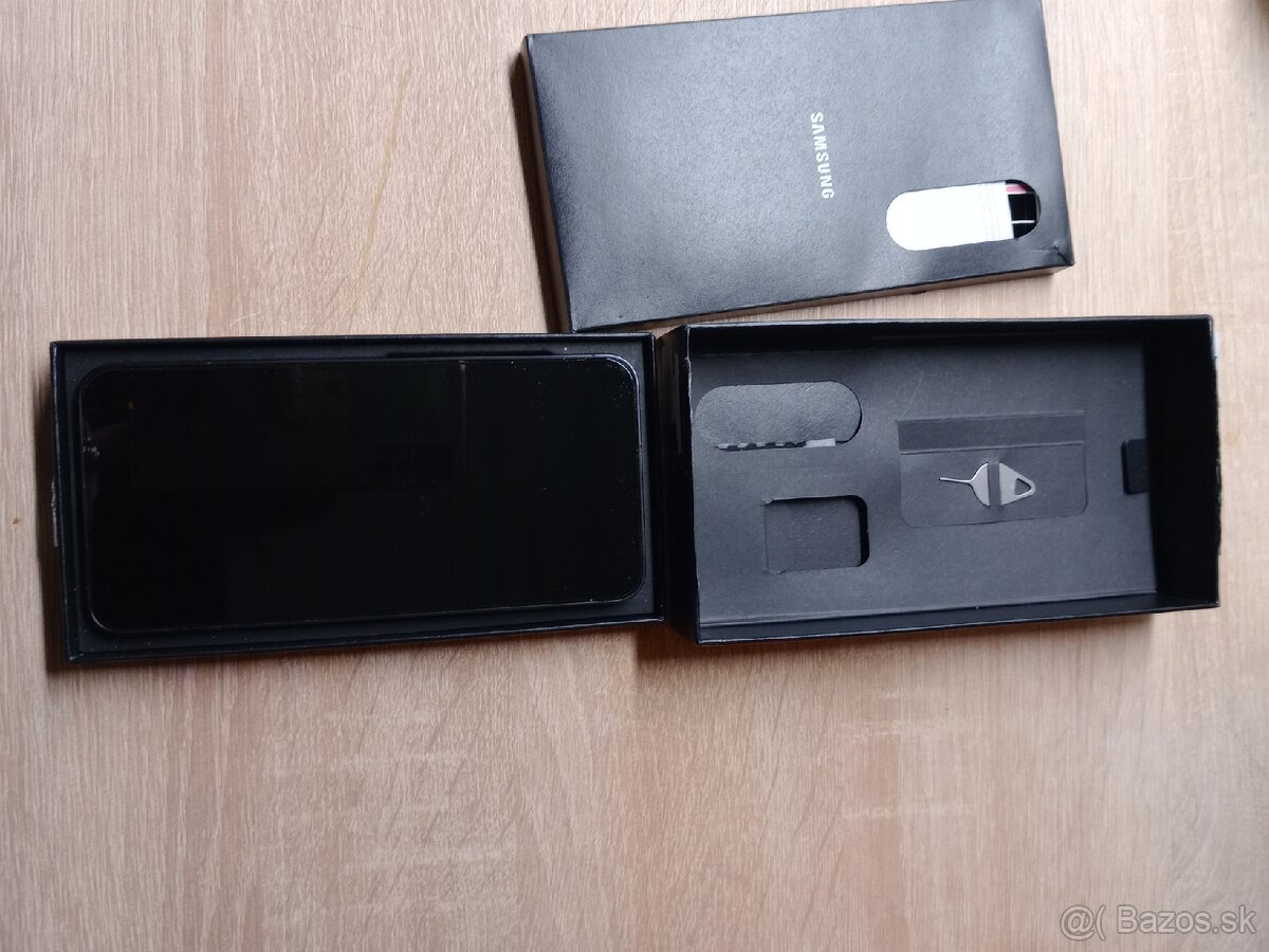 Samsung Galaxy S 24 - 3