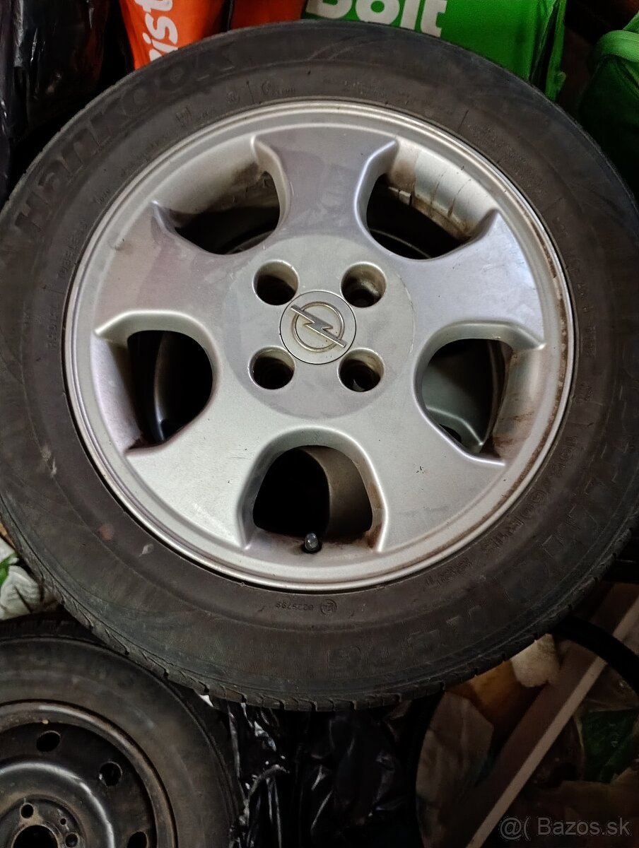 195/60 r15 88t - 3
