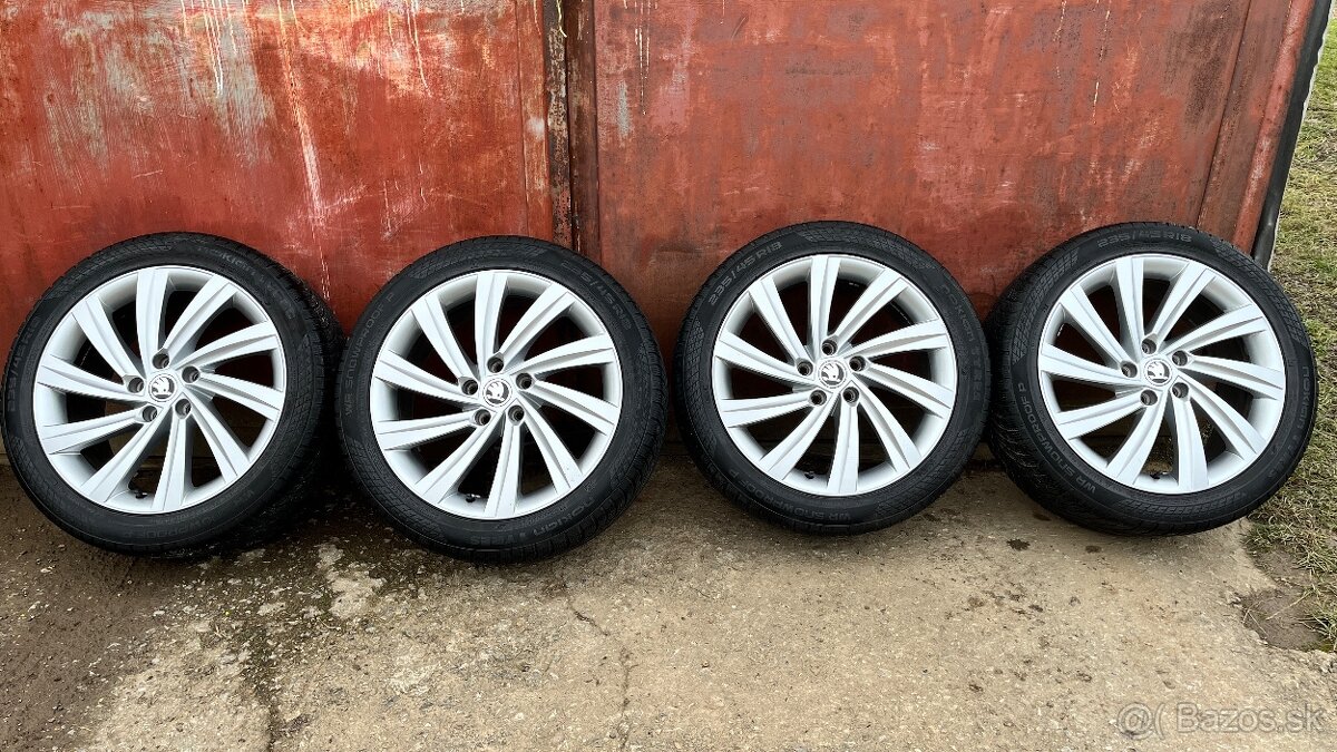 Škoda zimná sada 5x112 r18 Octavia superb - 3