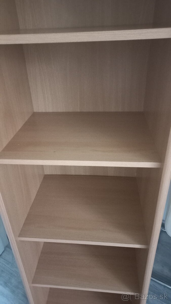 Skriňa poličková - 3
