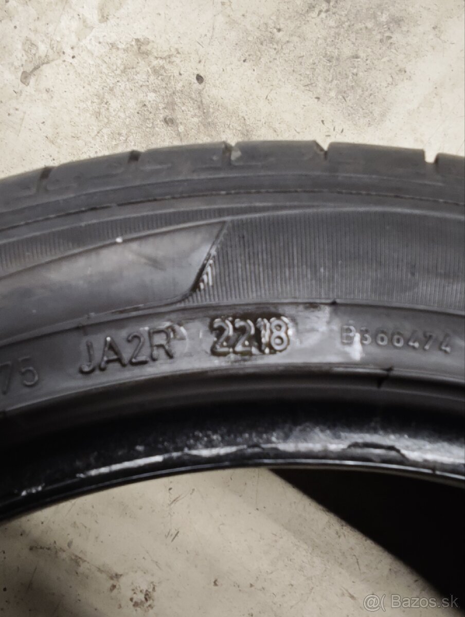 Dunlop 215/45R16 - 3