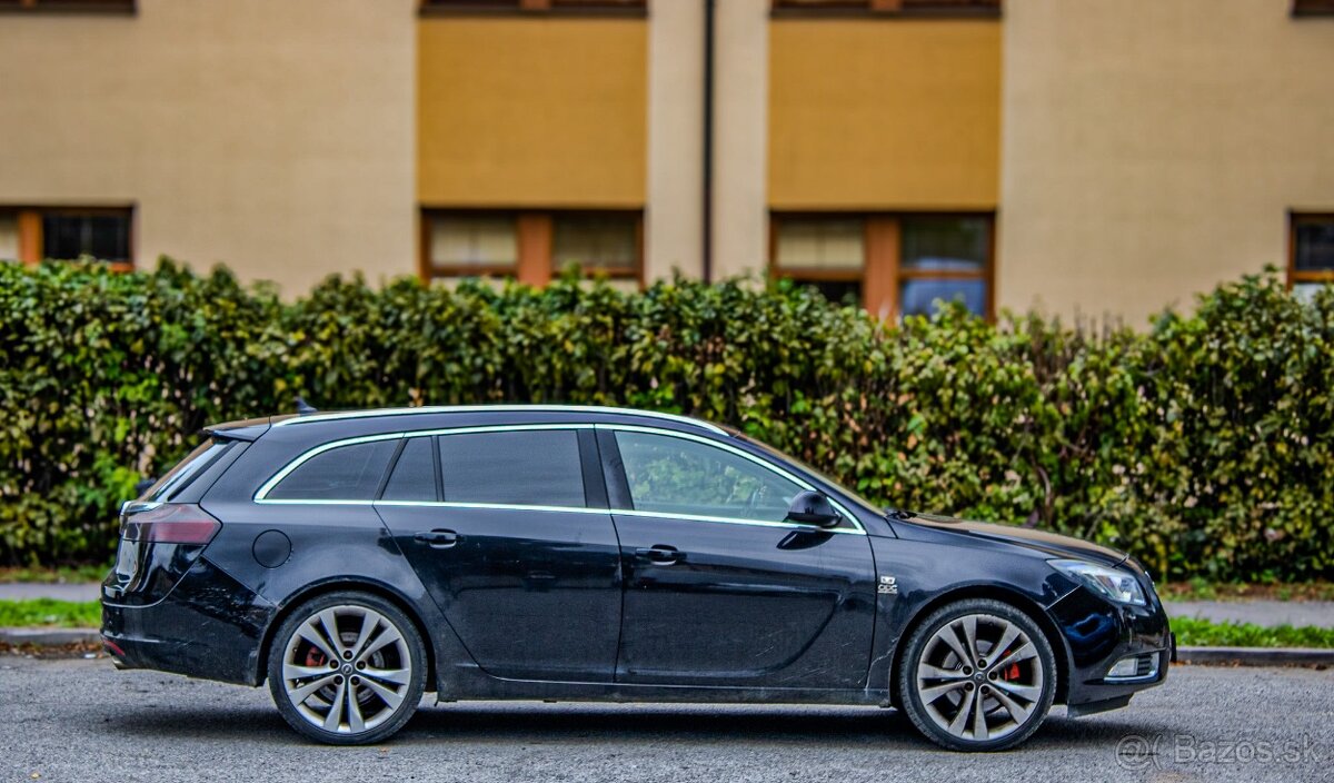 Opel Insignia ST 2.0 Turbo ECOTEC Cosmo - 3