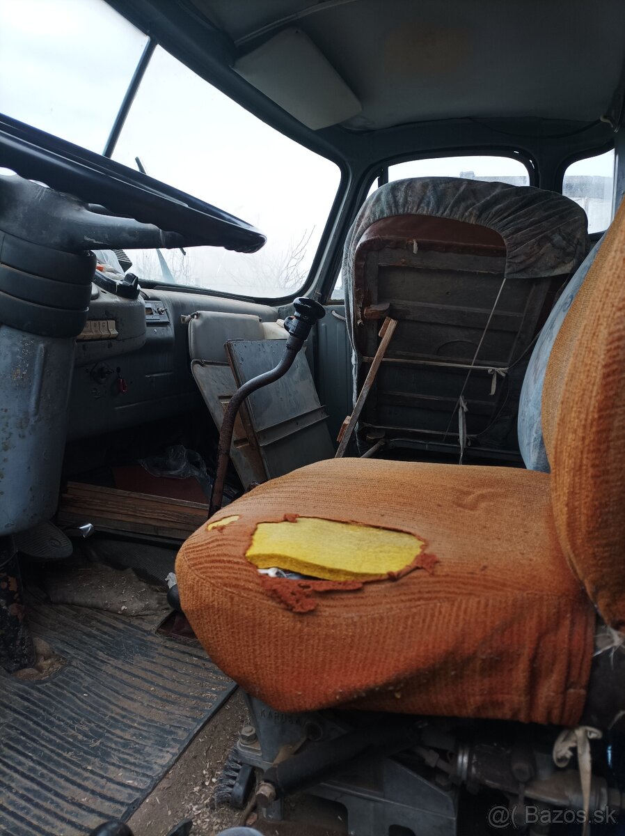 Predám Tatra 148 S3 - 3