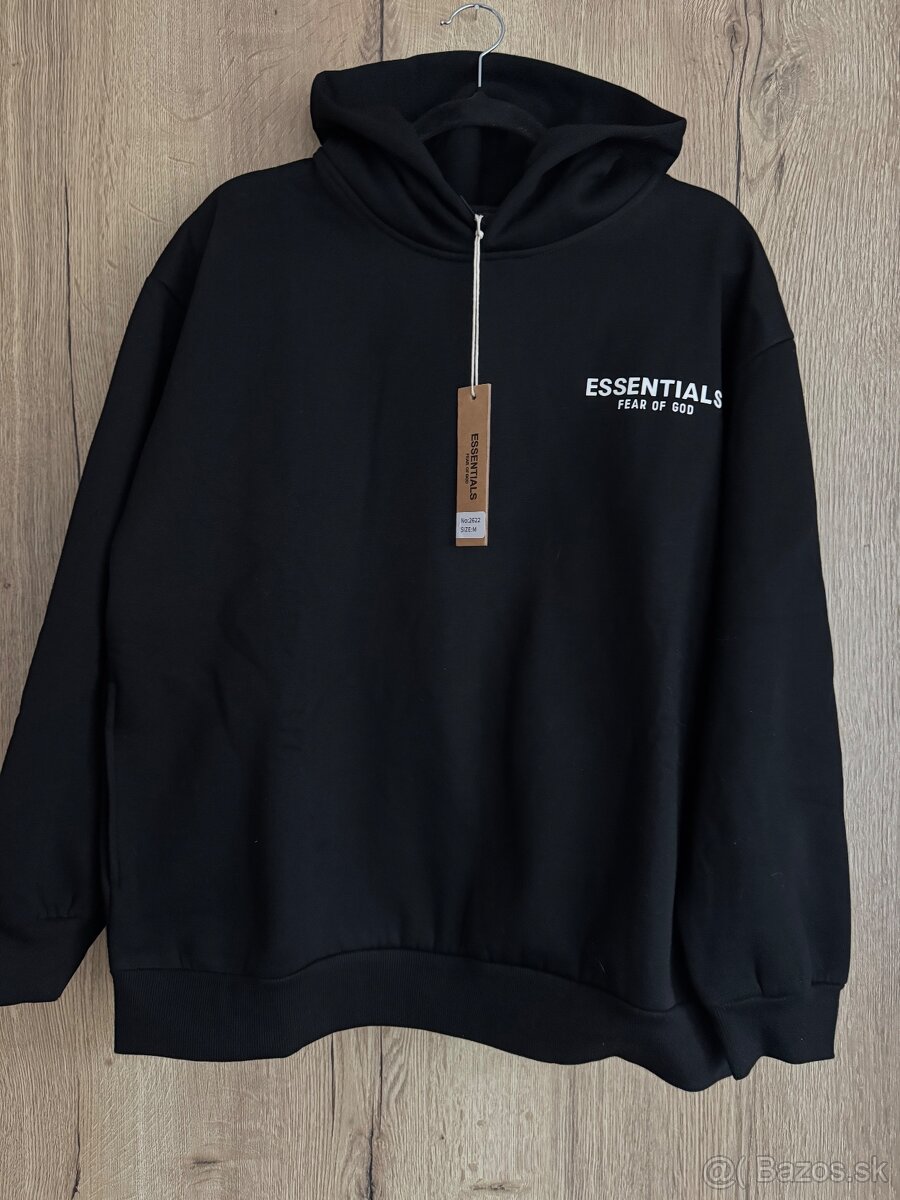 Essentials tepláková súprava / NOVÁ / veľk. M - 3