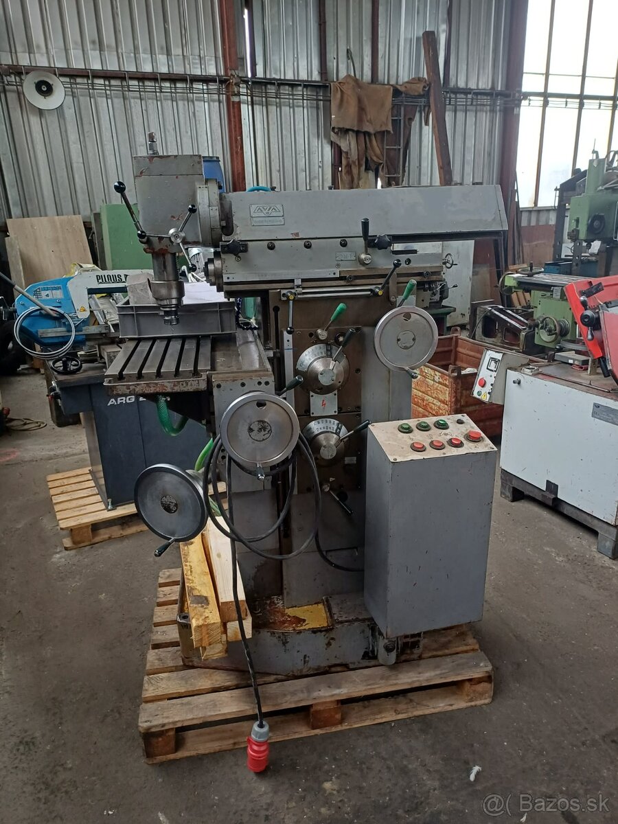 Frézka nástrojařská FNC 25 - 3