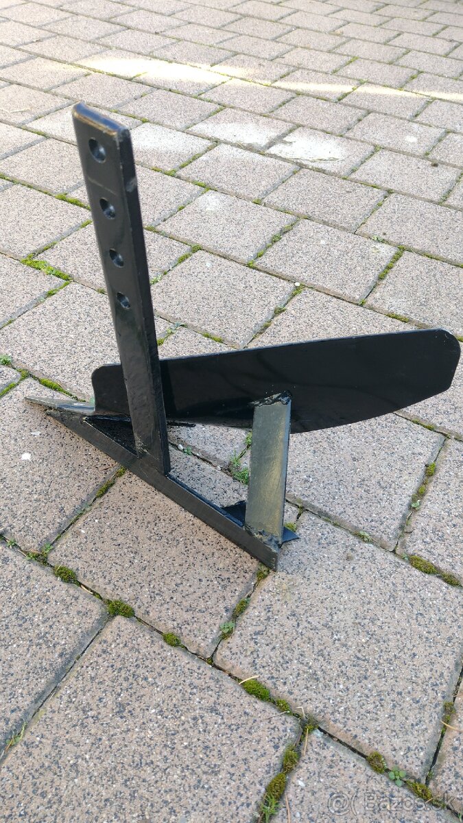 Jednostranný pluh Hecht - 3