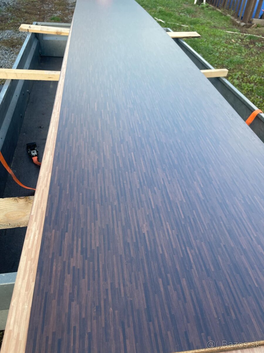 Zastena ku pracovnej doske - 3