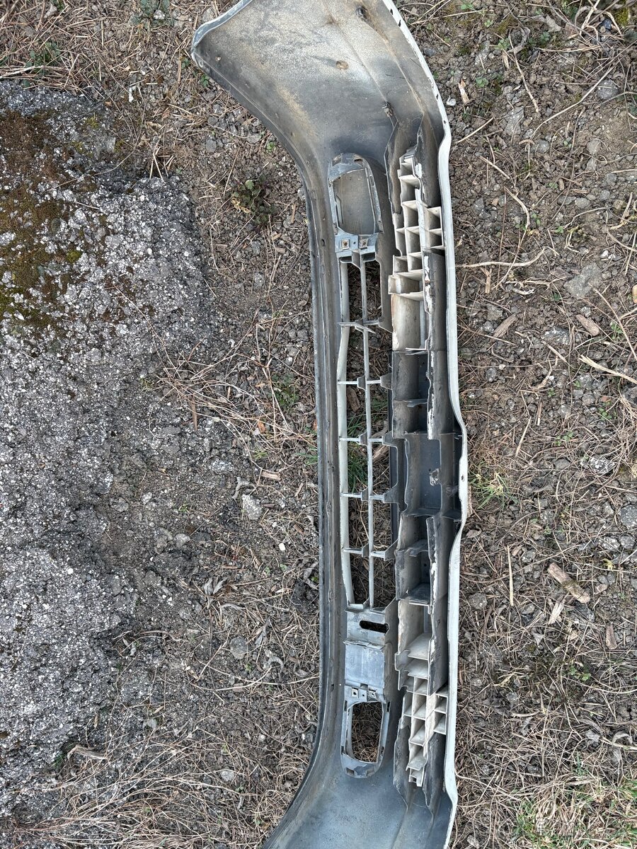 Predný nárazník na renault megane scenic MK1 - 3