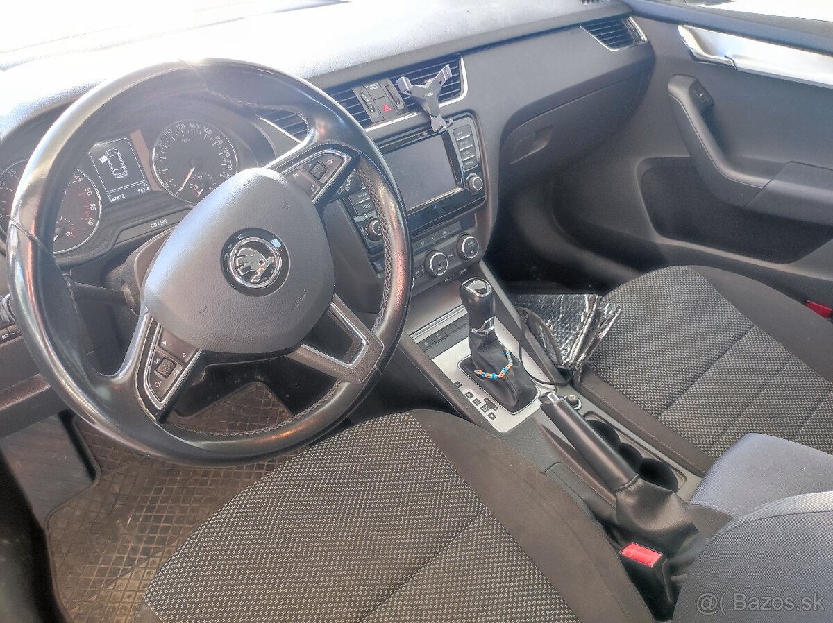 Skoda Octavia 3 Combi 1.6 DSG 2015 - 3
