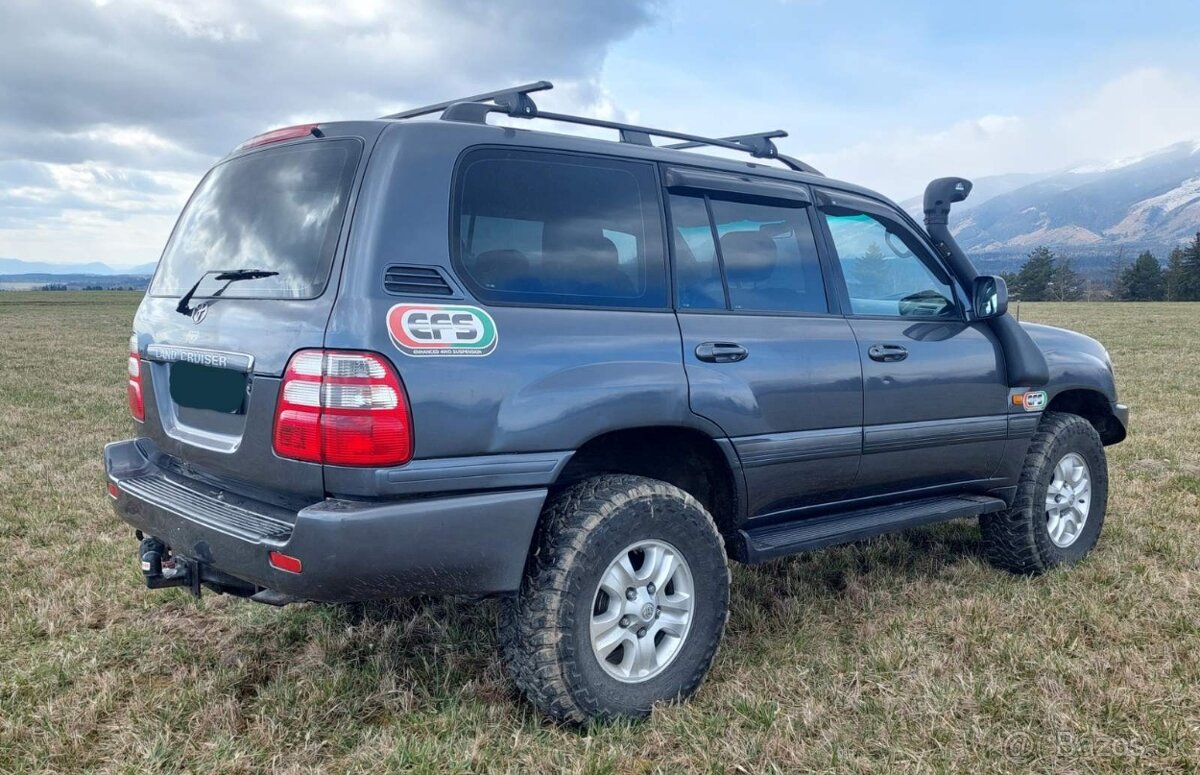 Toyota Land Cruiser 100