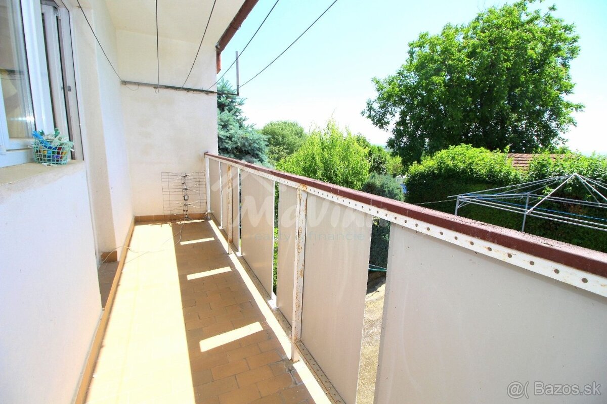 PREDAJ dom s garážou a pozem. 1096m² M.Chlievany - 3