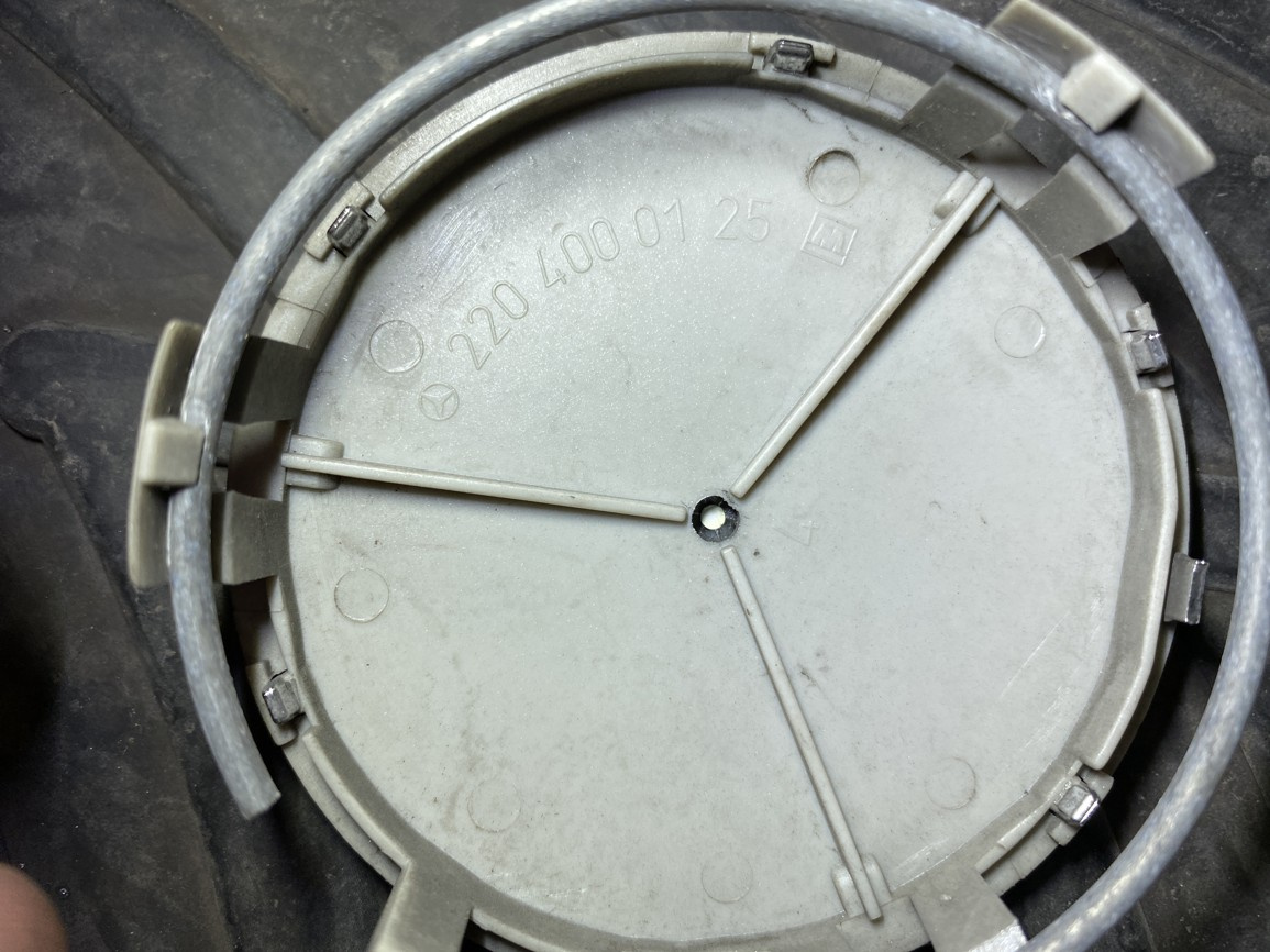 Mercedes Benz stredové krytky "B66470202" originál; - 3