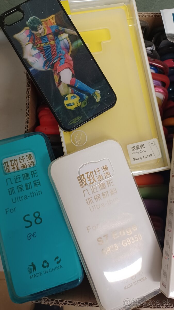 Približne 600ks puzdier na mobilné telefóny - 3