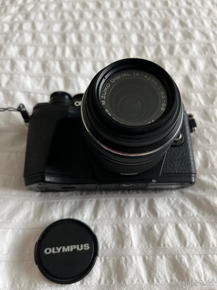 Olympus OM-D E-M10 Mark II - 3