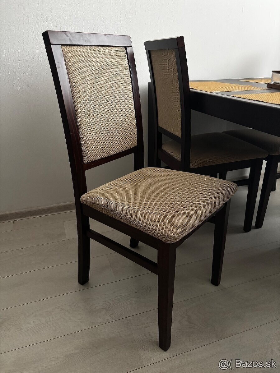 Predam kuchynsky / jedalensky stol + 4 stoličky - 3