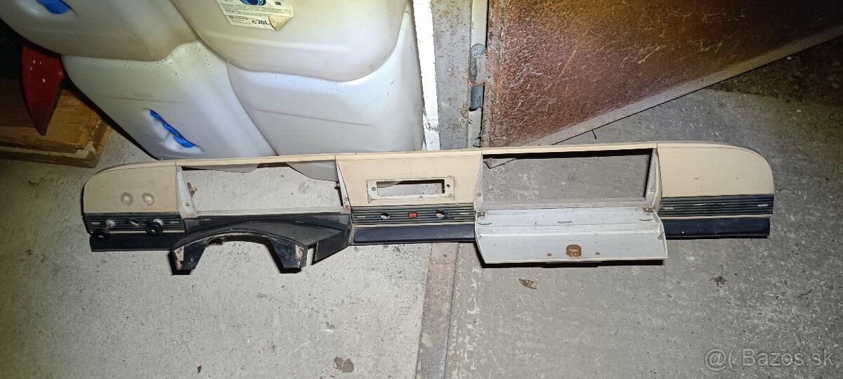 Palubovka škoda 100L - 3