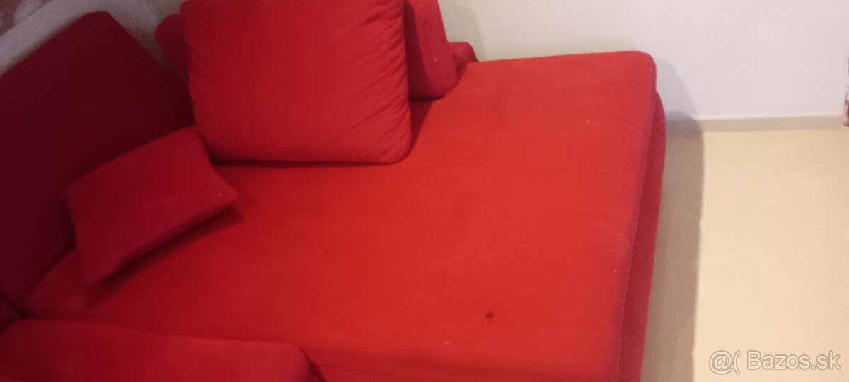 Predám červenú sedačku - 3