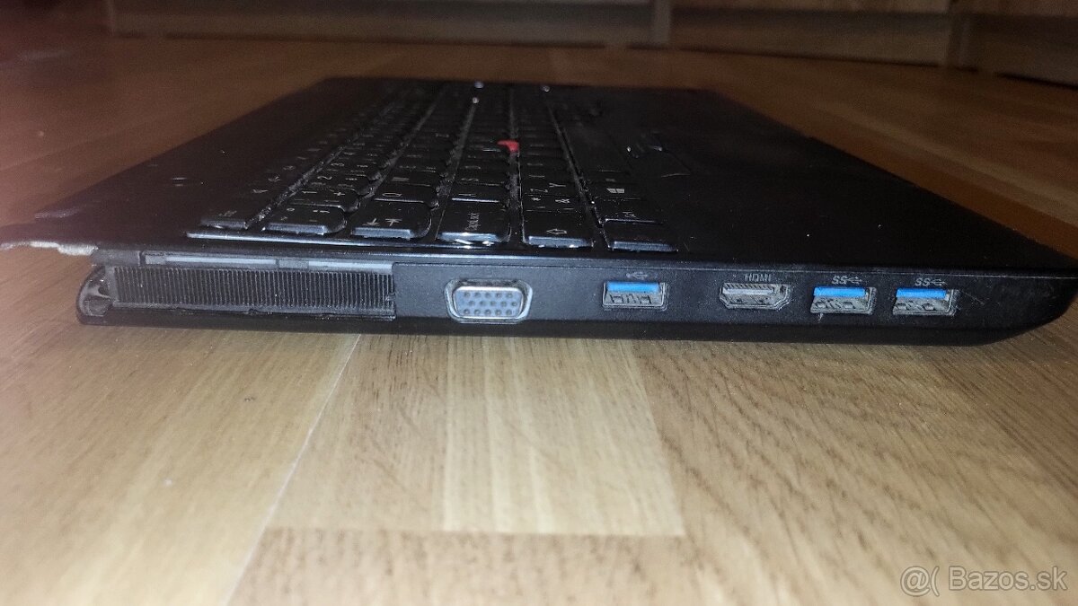 Pokukam Lenovo E535 bez displaya - 3