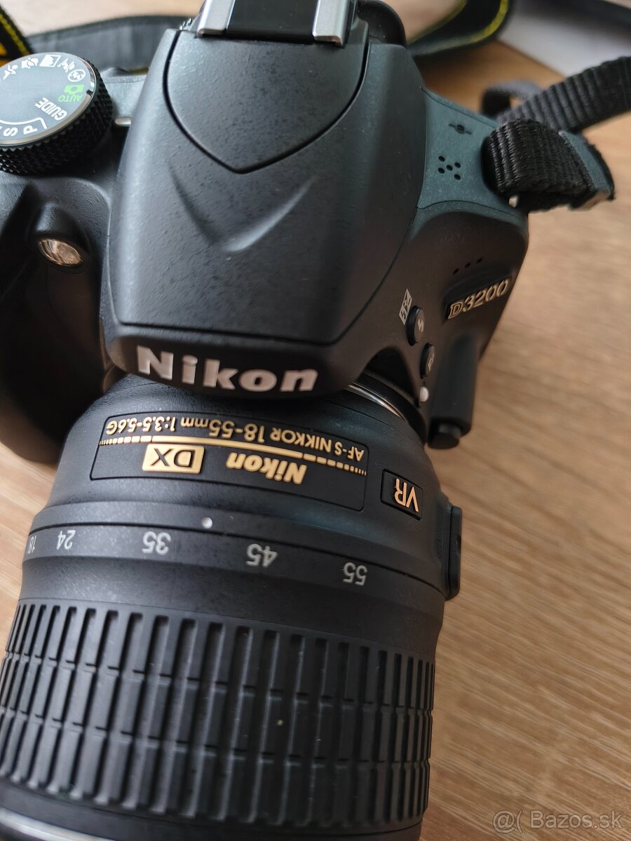 Predám Nikon D3200 - 3