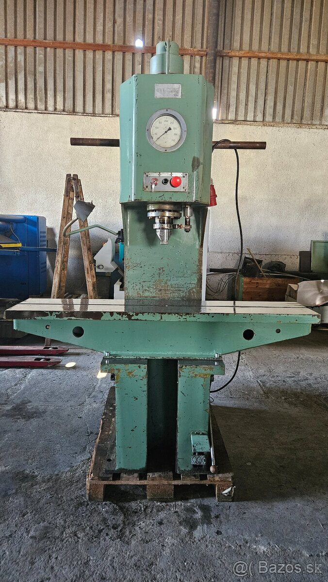 LIS HYDRAULICKÝ 40T - 3