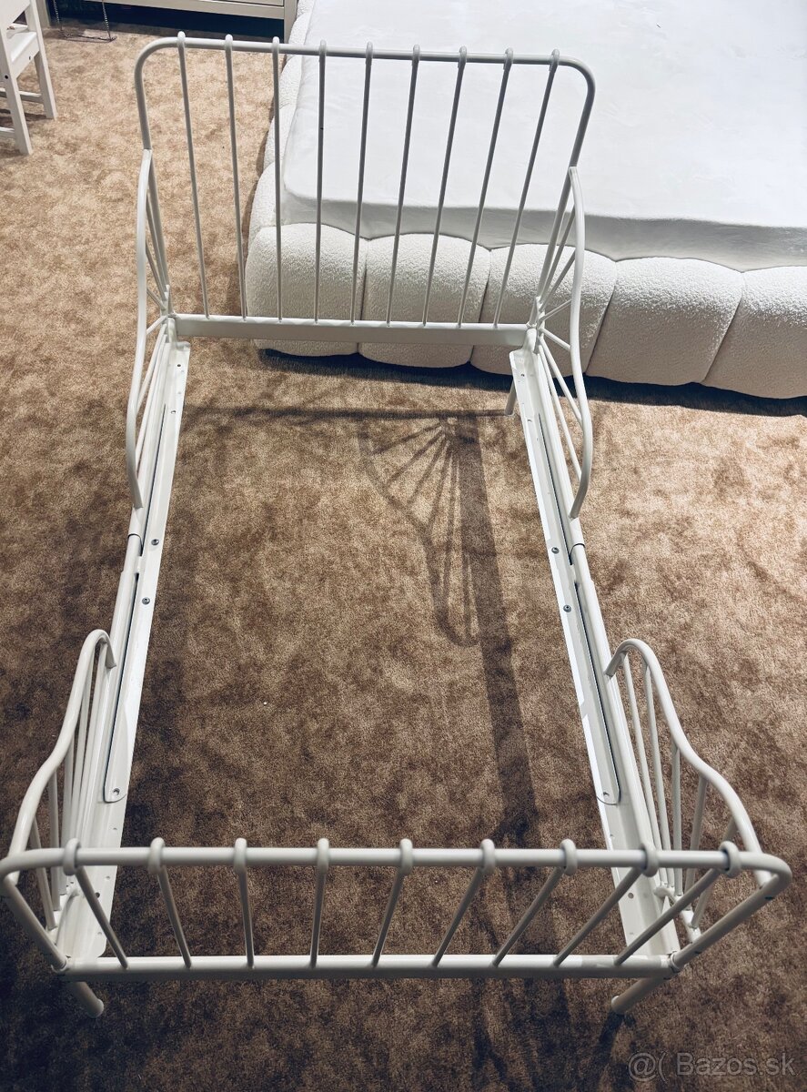 Rastúca posteľ IKEA - 3