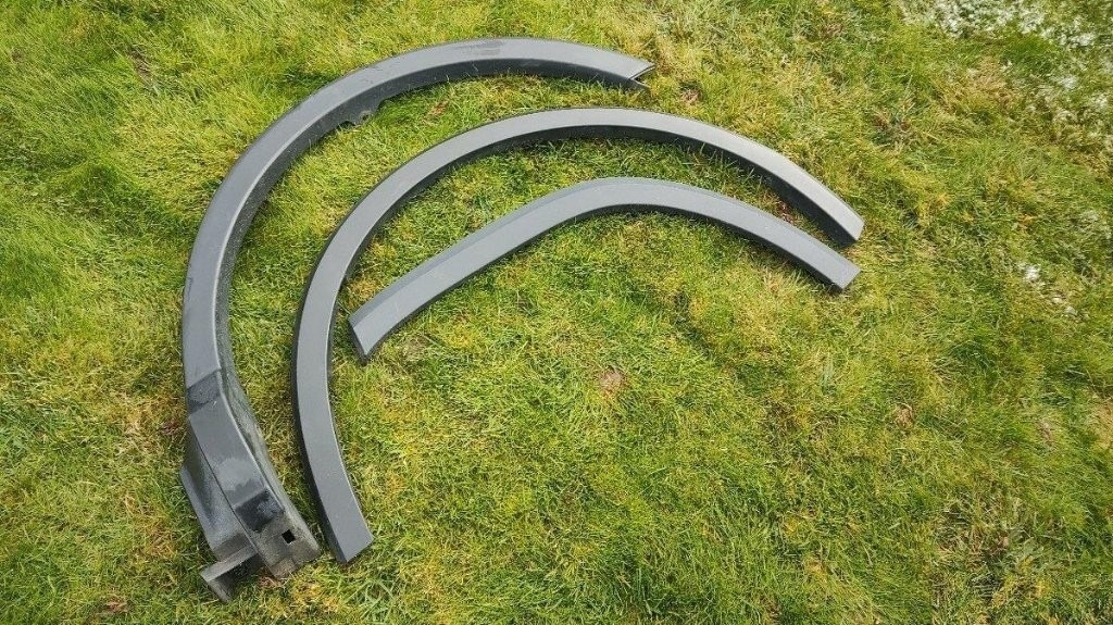 Toyota Rav4, C-HR, Mercedes GLB, GLA - lem kryt blatnika - 3