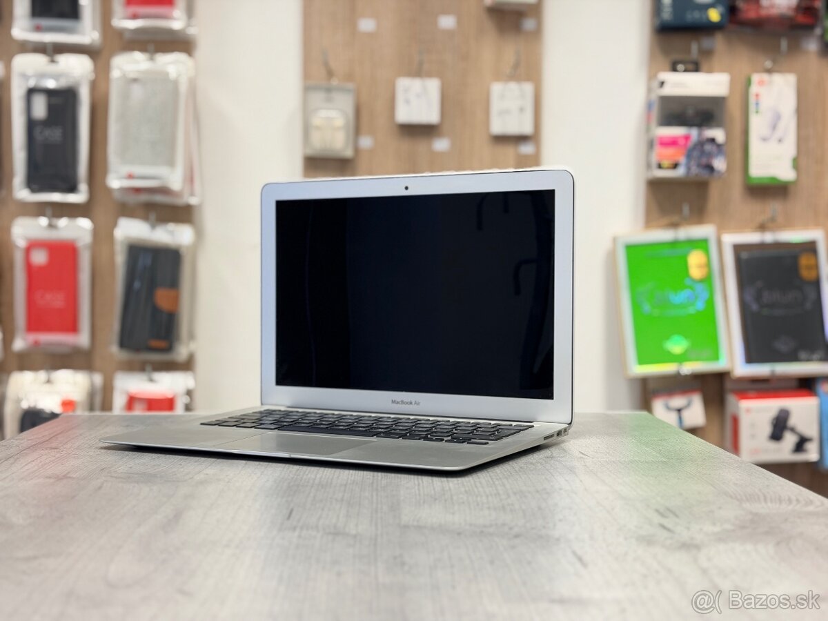 Apple MacBook Air Early 2015 13” Silver - 3