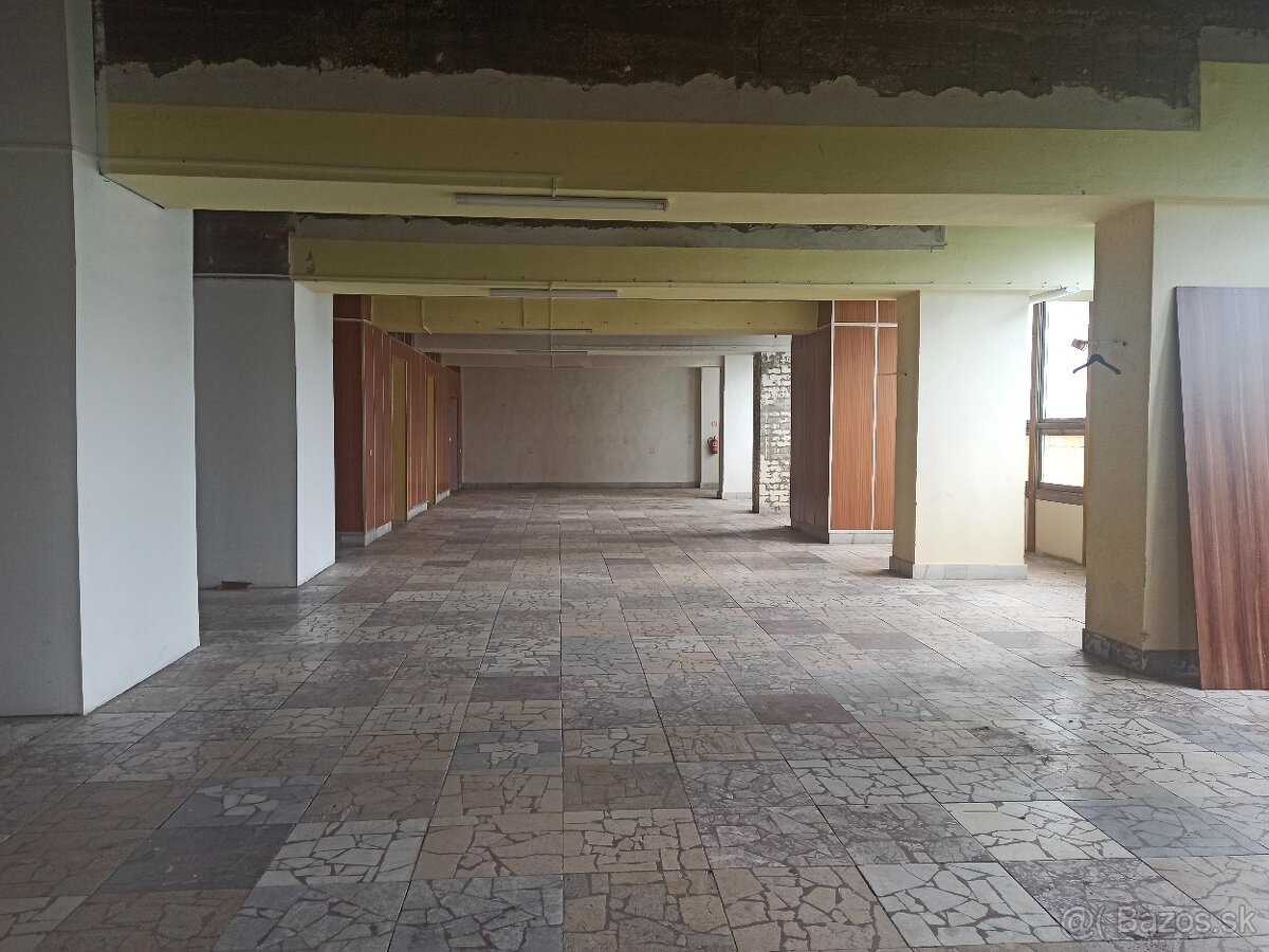 Obchodný priestor na predaj, 560 m2 - 3