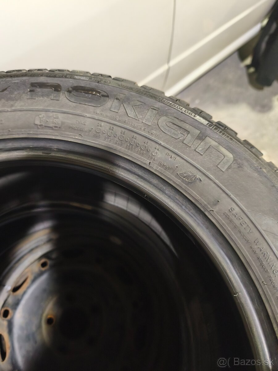 185/60 R15 zimné Nokian - 3