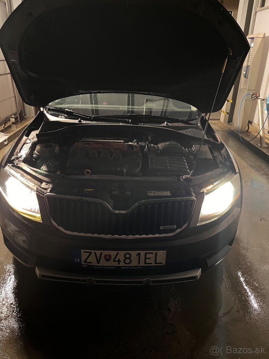 Škoda octavia combi SCOUT 2.0 TDi DSG 4x4 - 3