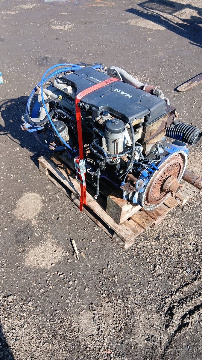 Man tgl 12.240 motor - 3