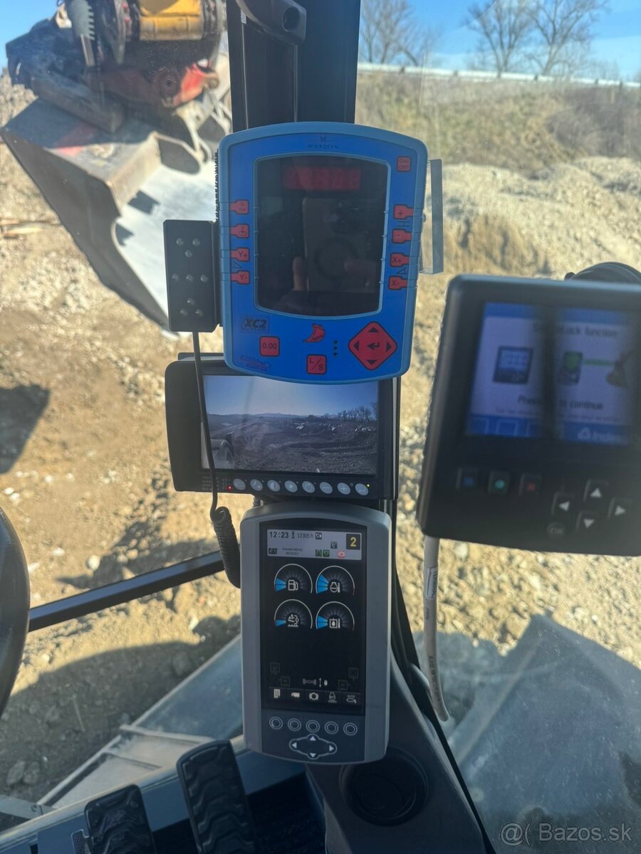 Caterpillar M318F - 3