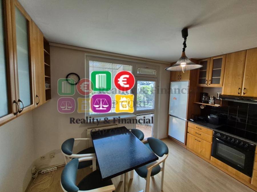 Predaj 4 izbový byt Nitra-centrum,130 m2,garáž, 2x balkón - 3