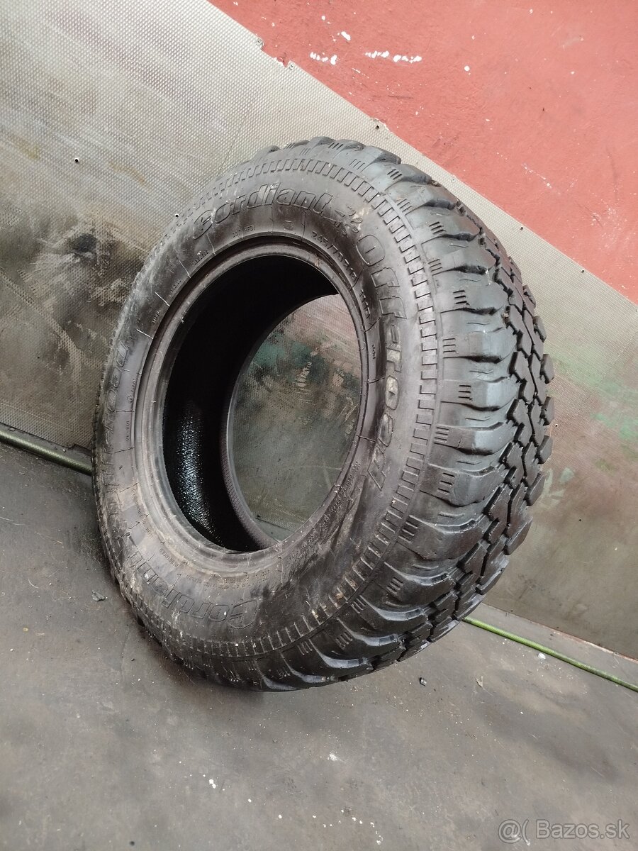 Predám rezervu 245/70 R16 9mm cordiant offroad
