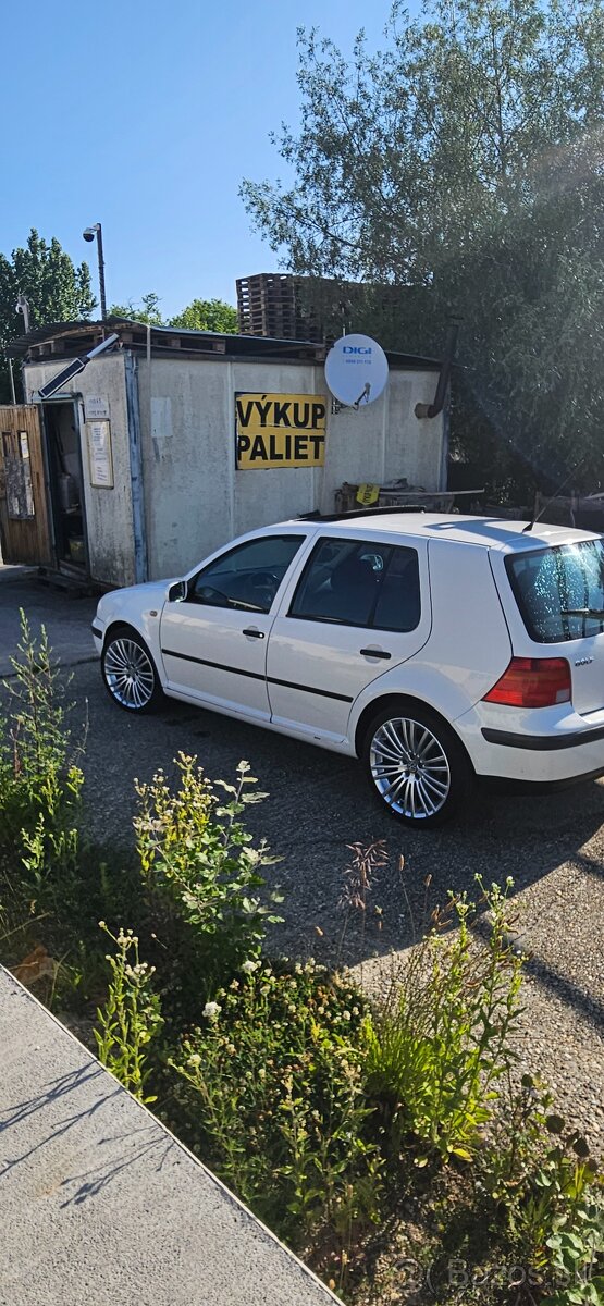 Golf 4 1.9 tdi 66kw rv 98 siber
