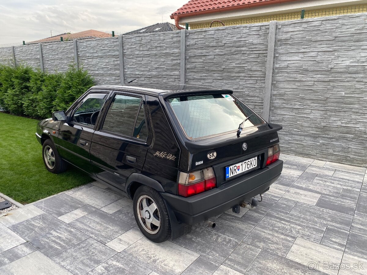 Škoda Favorit Black Line - 3
