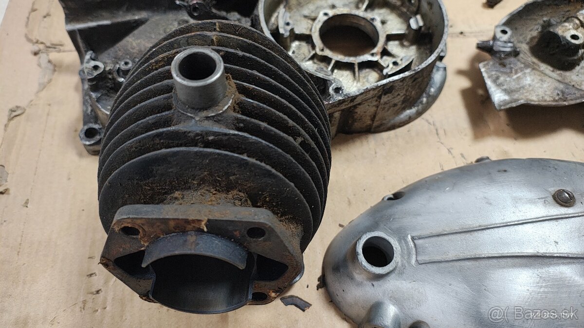 Predám motor ČZ 125t - 3