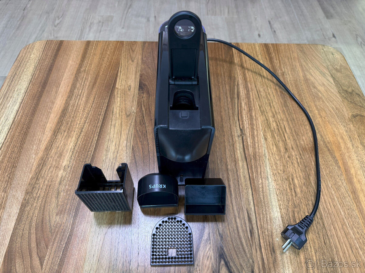Kávovar NESPRESSO KRUPS Essenza Mini - 3