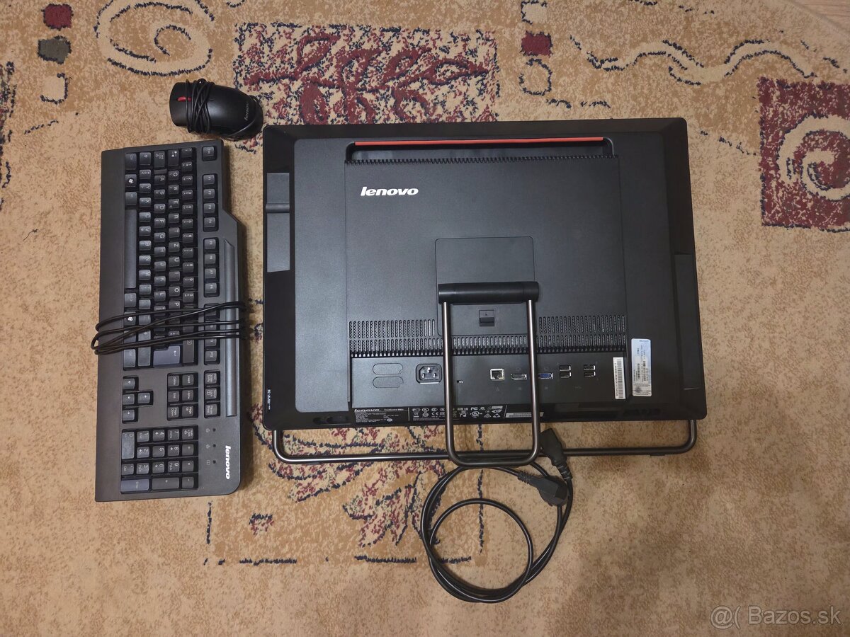 Lenovo ThinkCentre M92z – All-in-One PC + klávesnica a myš - 3