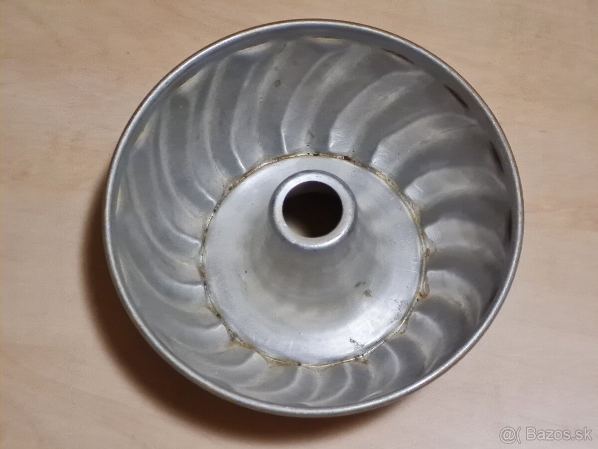 Retro forma na pečenie bábovky - 3