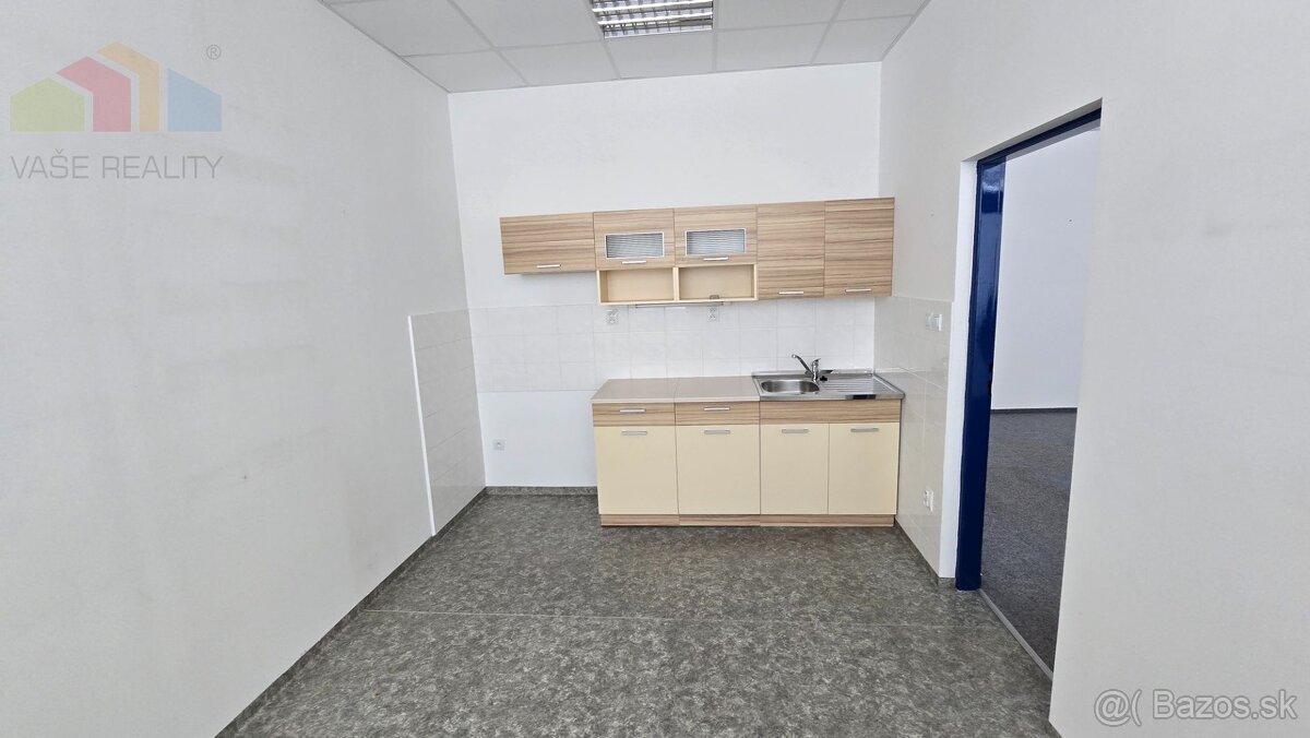 Kancelária 70 m² (2 miestnosti 50m²+20 m²) na prenájom - Pie - 3
