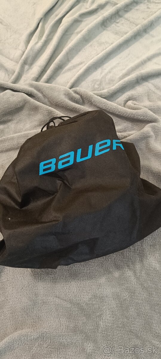 Hokejove plexisklo na celu tvar - 3