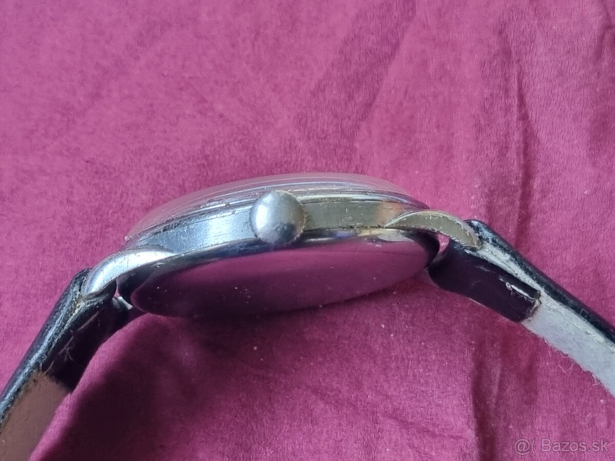 Veľké,náramkové hodinky,CYMA. - 3