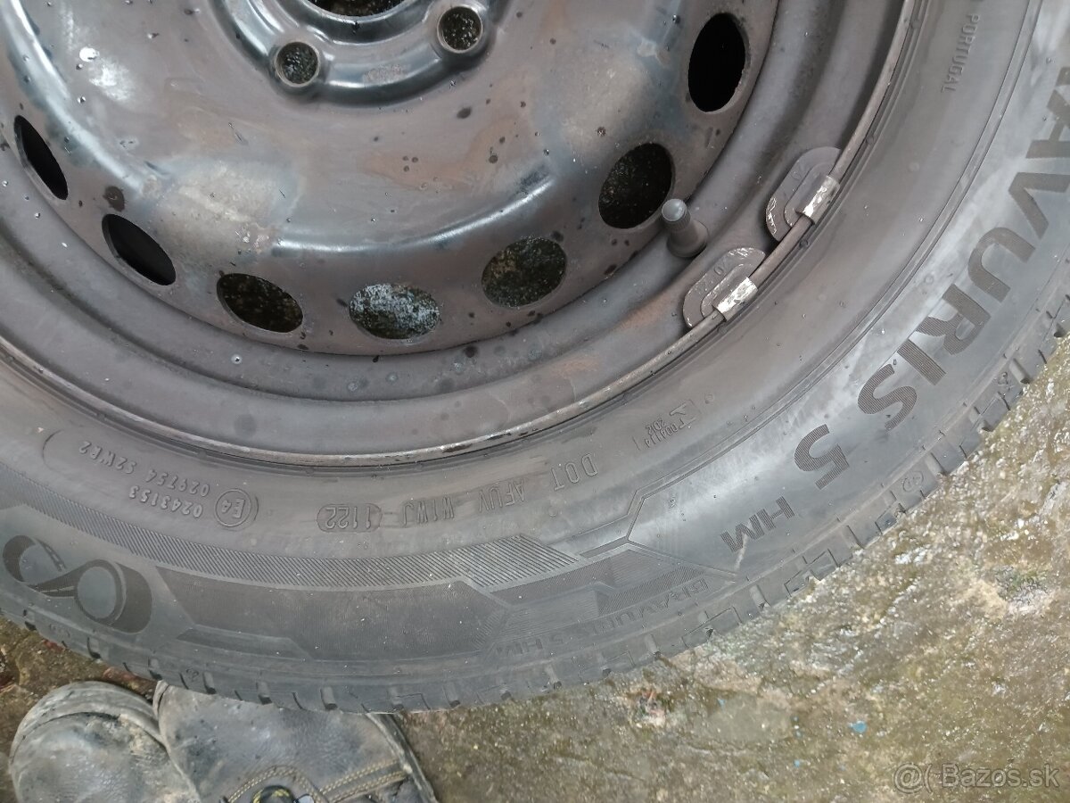 Predám pneumatiky s disskom na Renault Fluence - 3