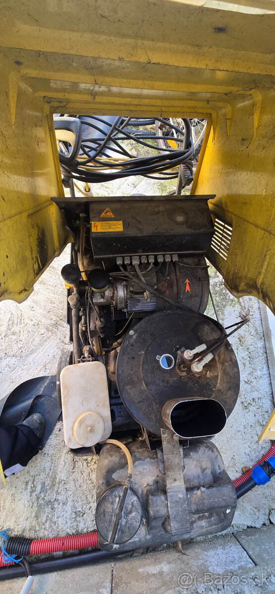 Predám Karcher HDS 690 - 3