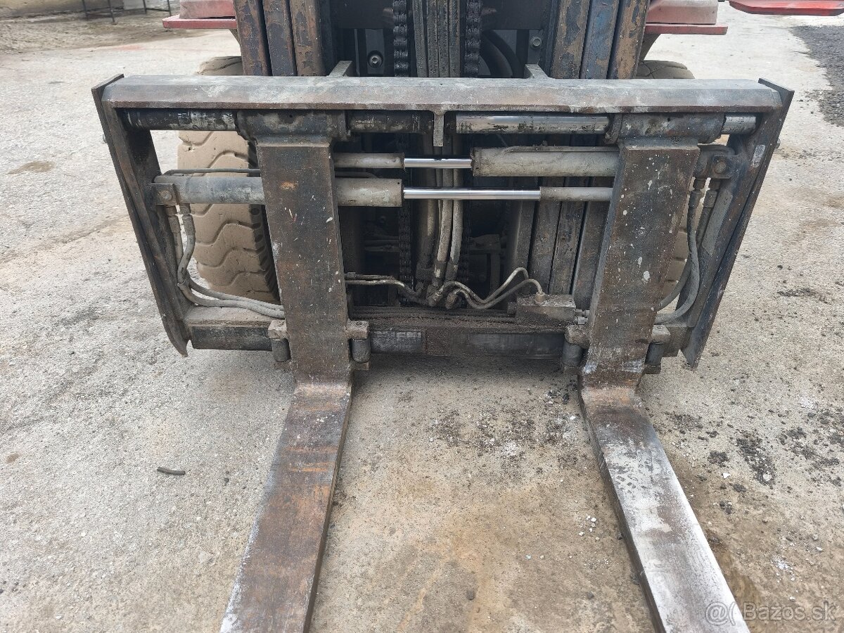 Paletizacne vydli s posuvom - 3