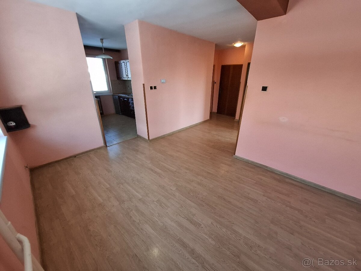 Rodinný dom v obci Jamník - 3