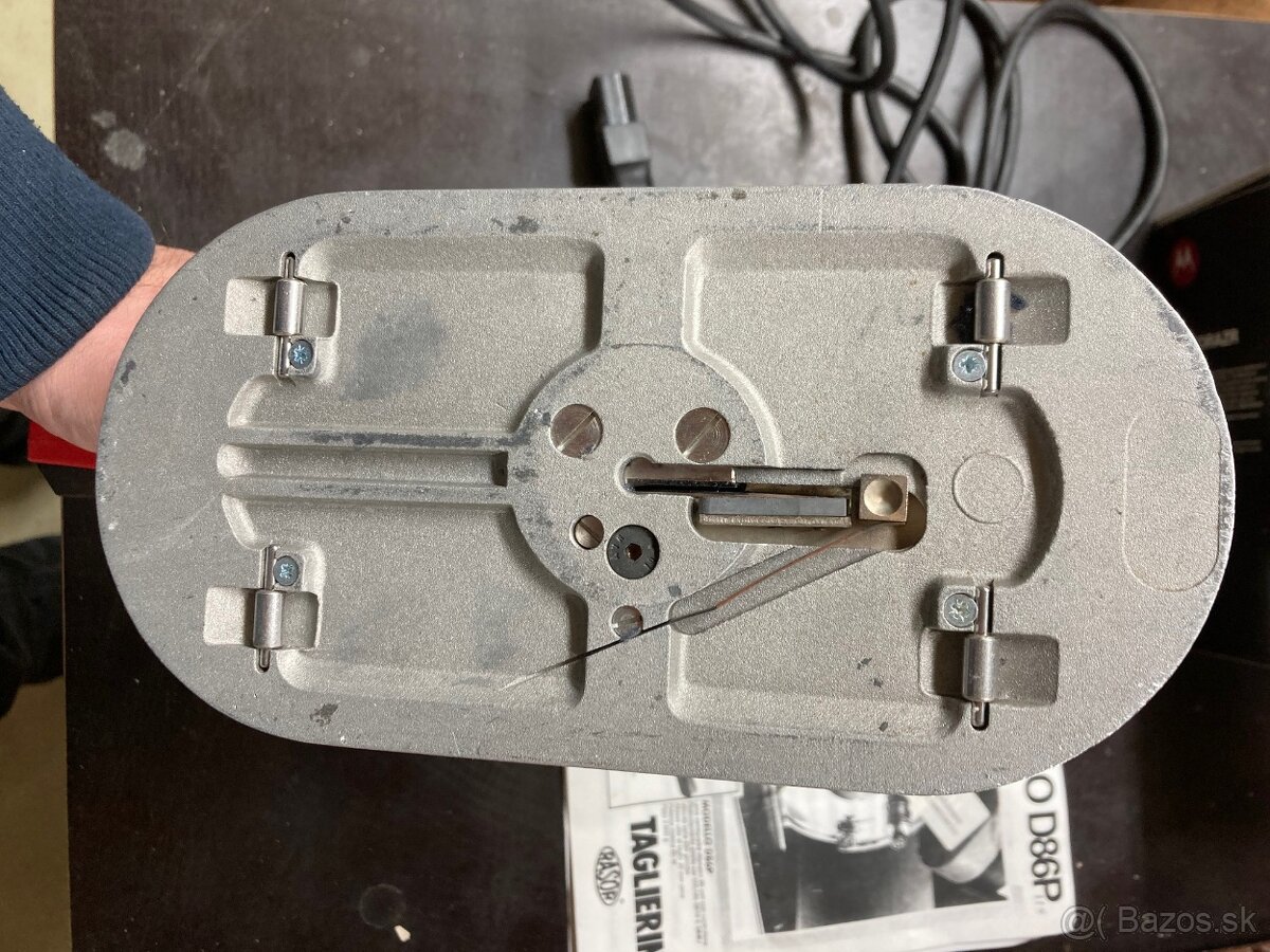 Kotúčová rezačka Rasor D86P - 3