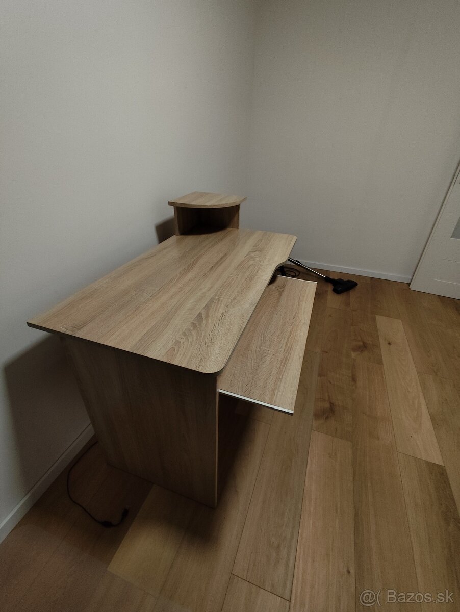 Predám PC stolík - 3